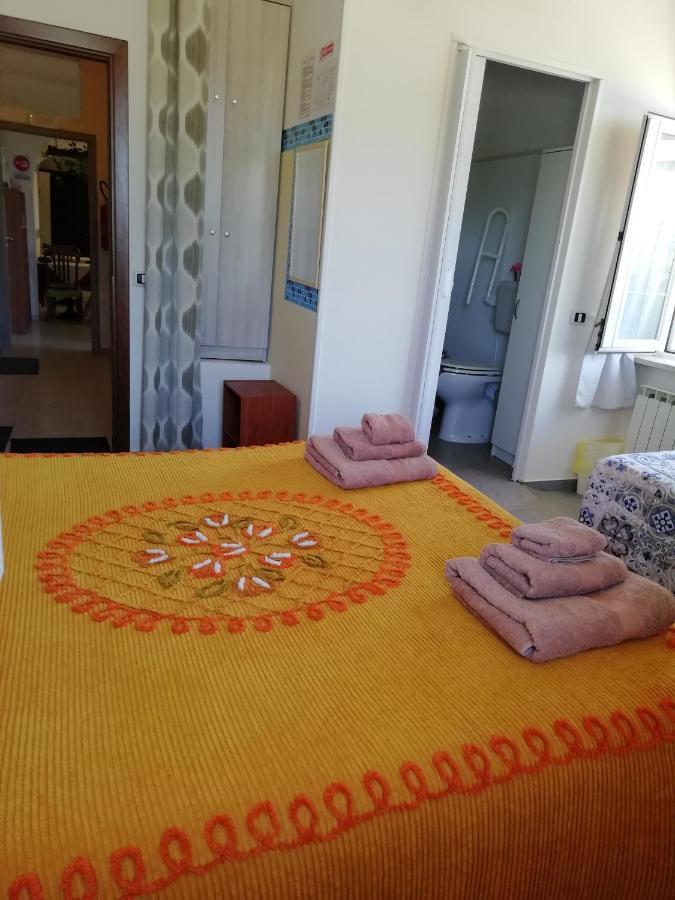 Casadolcecasalatina Bed and Breakfast Buitenkant foto
