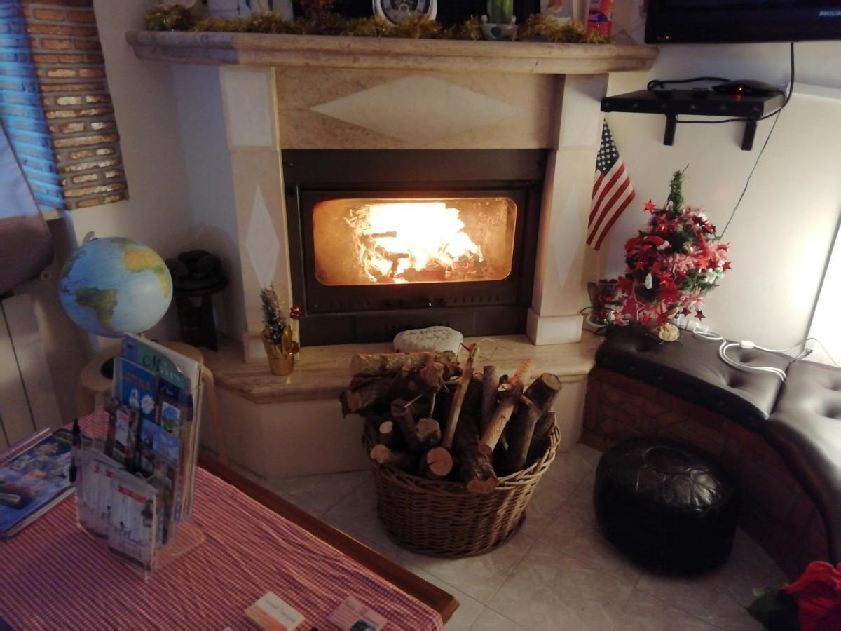 Casadolcecasalatina Bed and Breakfast Buitenkant foto