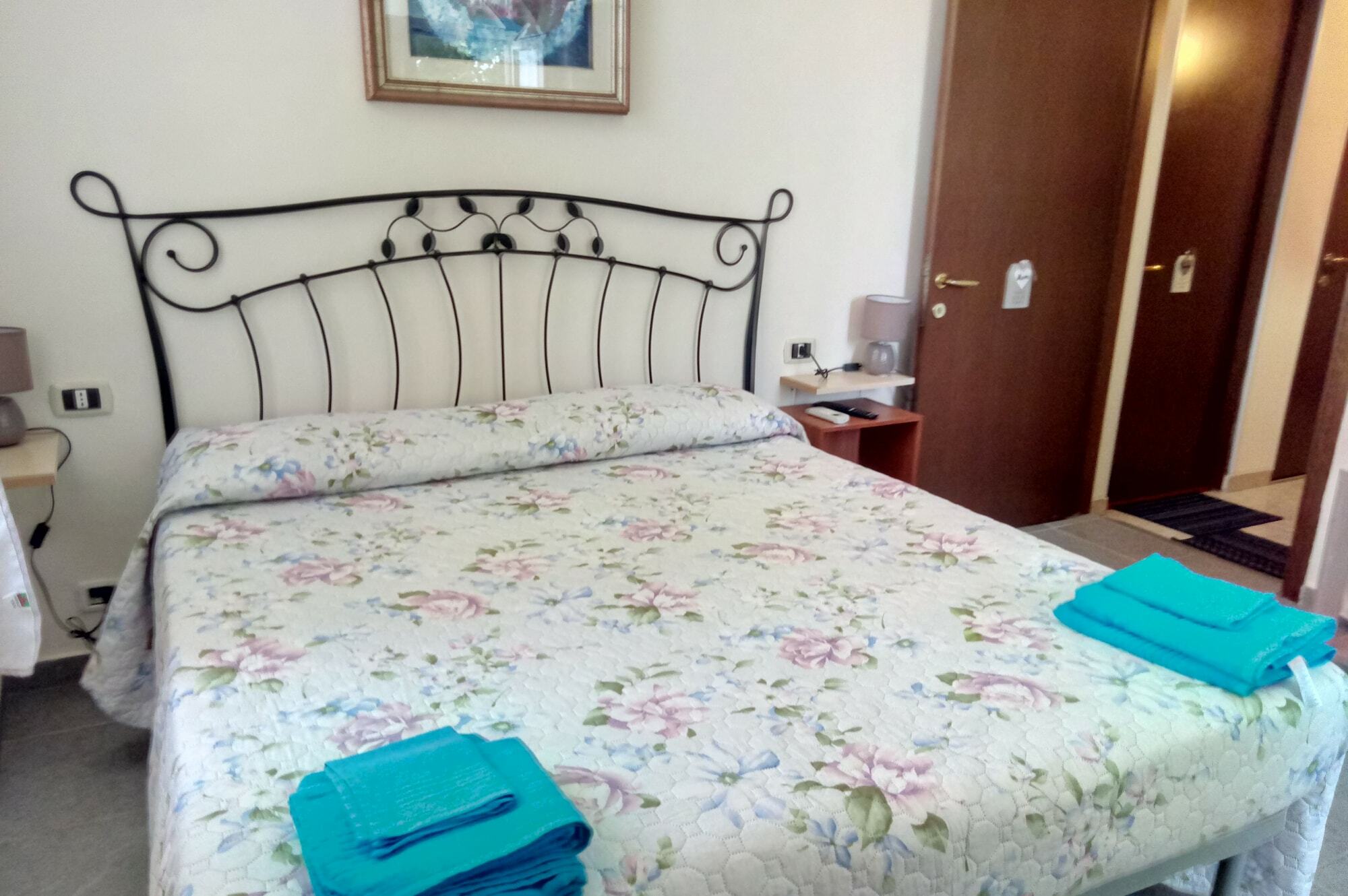 Casadolcecasalatina Bed and Breakfast Buitenkant foto